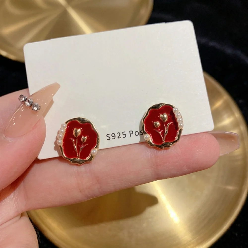 Maroon Tulip Flower Gold - Earring