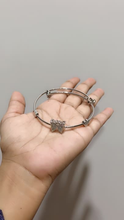 Butterfly Crystal Jewellery Set – Necklace, Earrings & Bracelet video 2